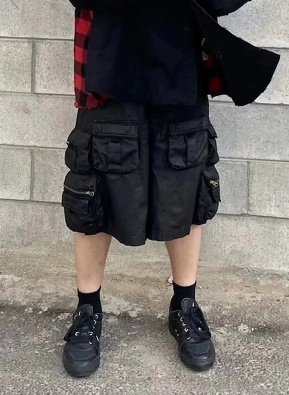 Versatile Multi-Pocket Black Tactical Cargo Short - Luxuryurbanwear