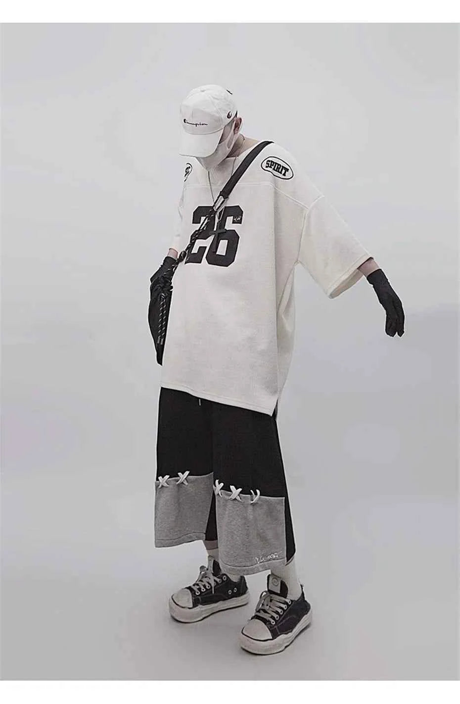 Men Sleek Lines Patchwork Cargo Jorts