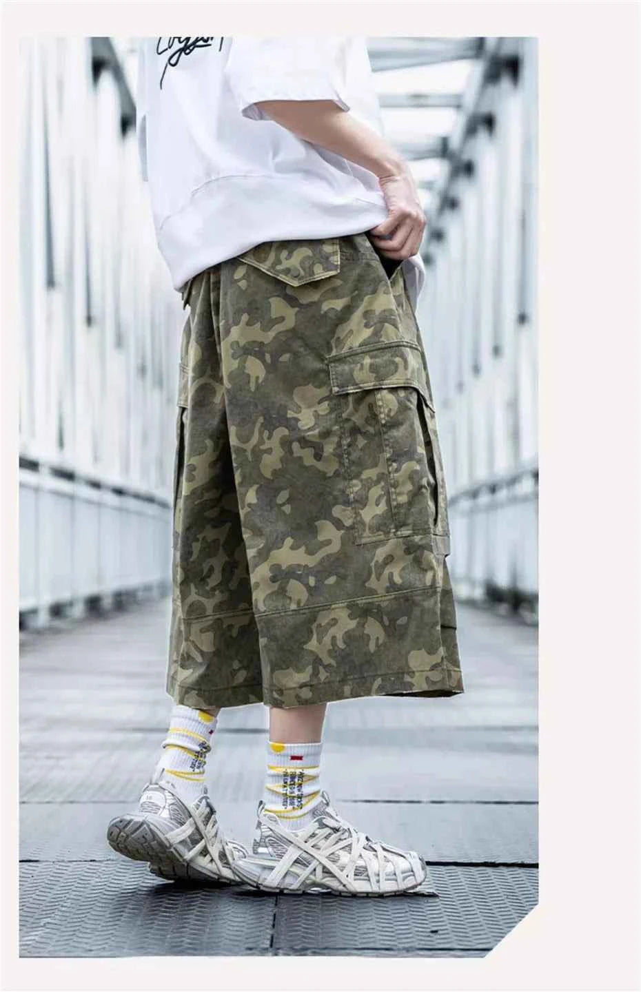 Straight & Sleek Camouflage Tactical Cargo Jorts