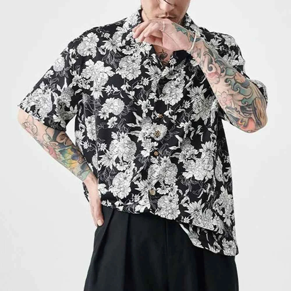 Black White Hawaiian Vacation Short Sleeve Shirt