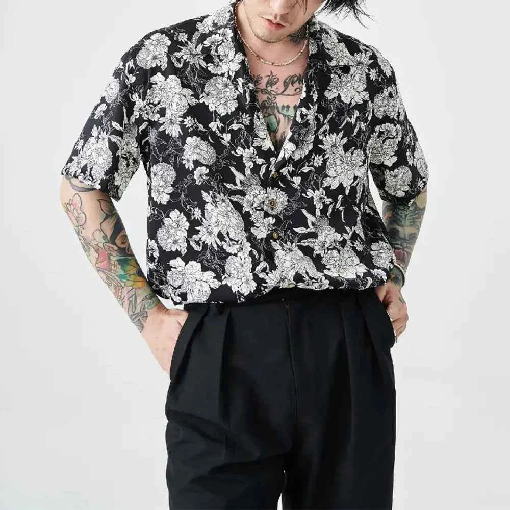 Black White Hawaiian Vacation Short Sleeve Shirt