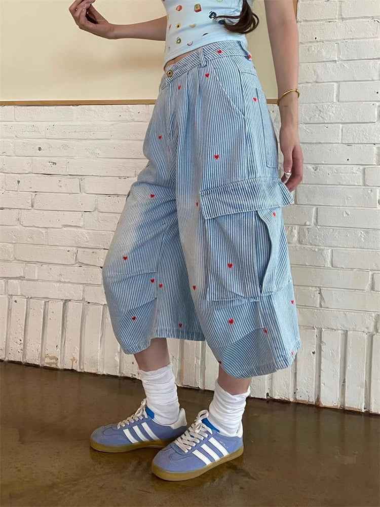 Chic Striped Heart Embroidery Cargo Jorts - Baggy Wide-Leg Denim Shorts