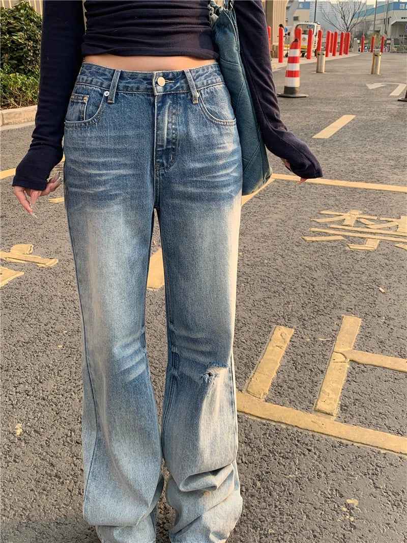 Comfortable Washed Low Rise Flared Jeans