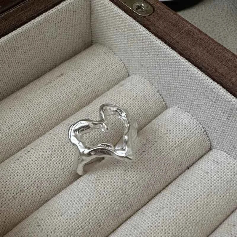 Aesthetic Geometric Hollow Heart Ring