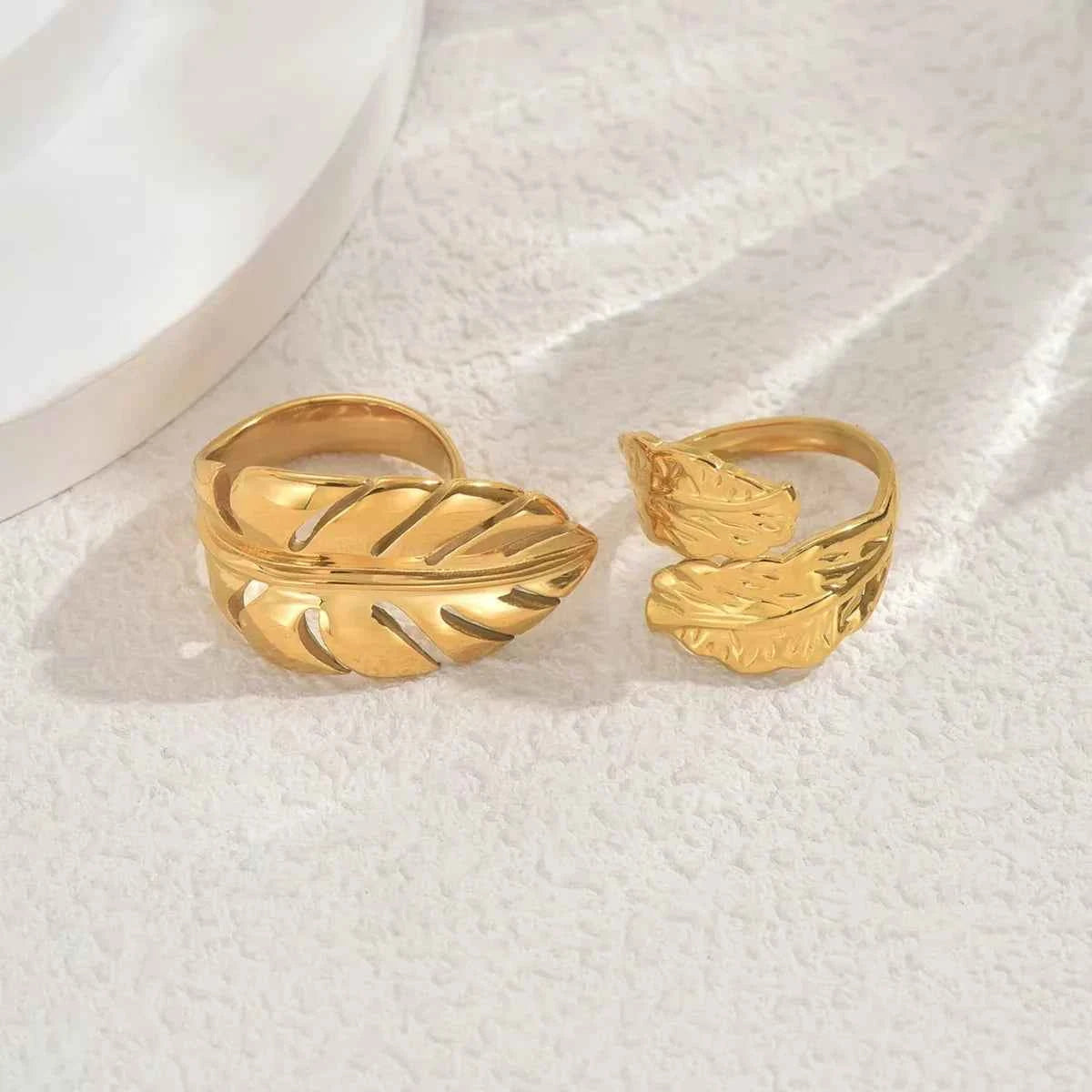 Elegant Gold Leaf Shaped Open Ring