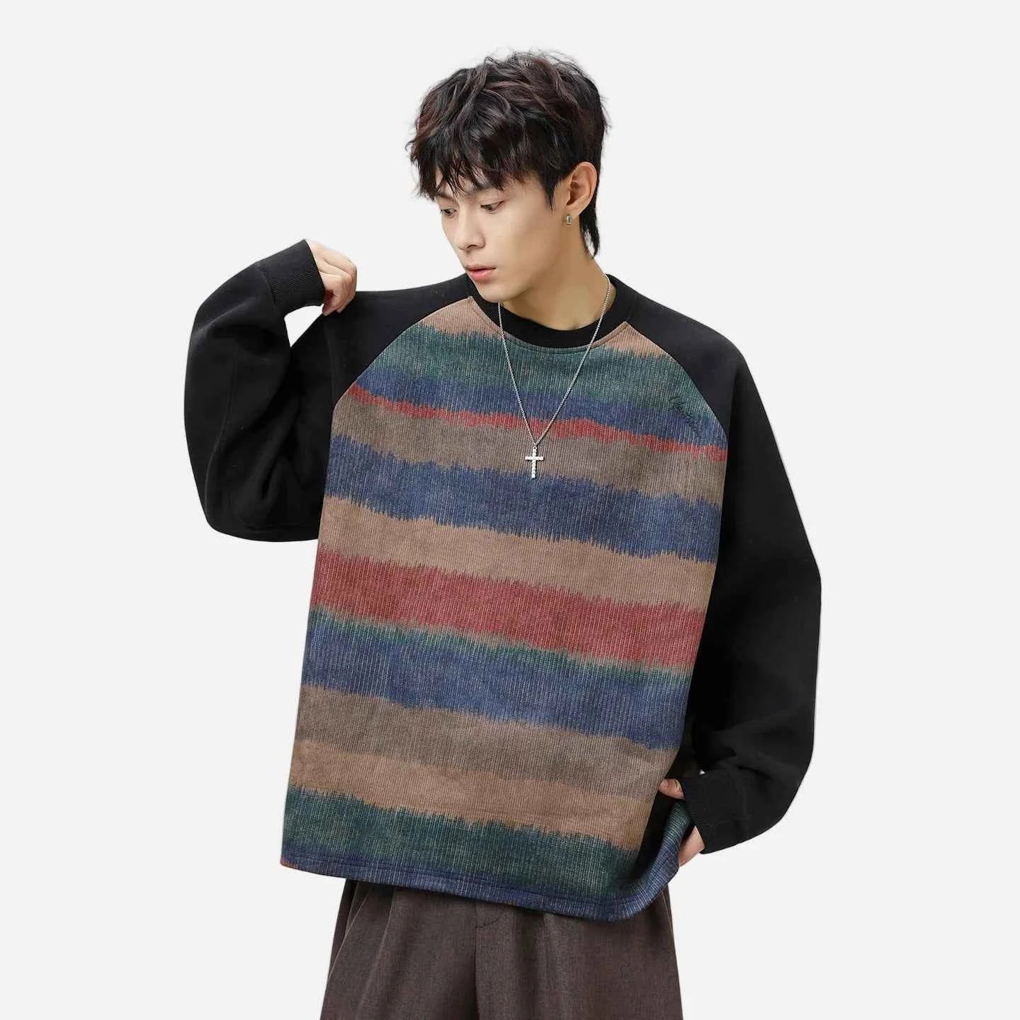 Streetwear Crewneck Raglan Sweatshirt