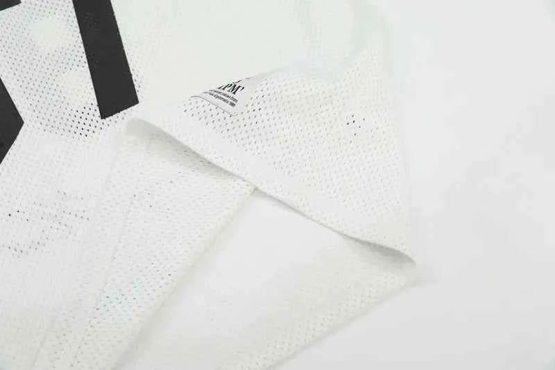 Insulated Retro Mesh Graphic Printed Sport T-Shirt