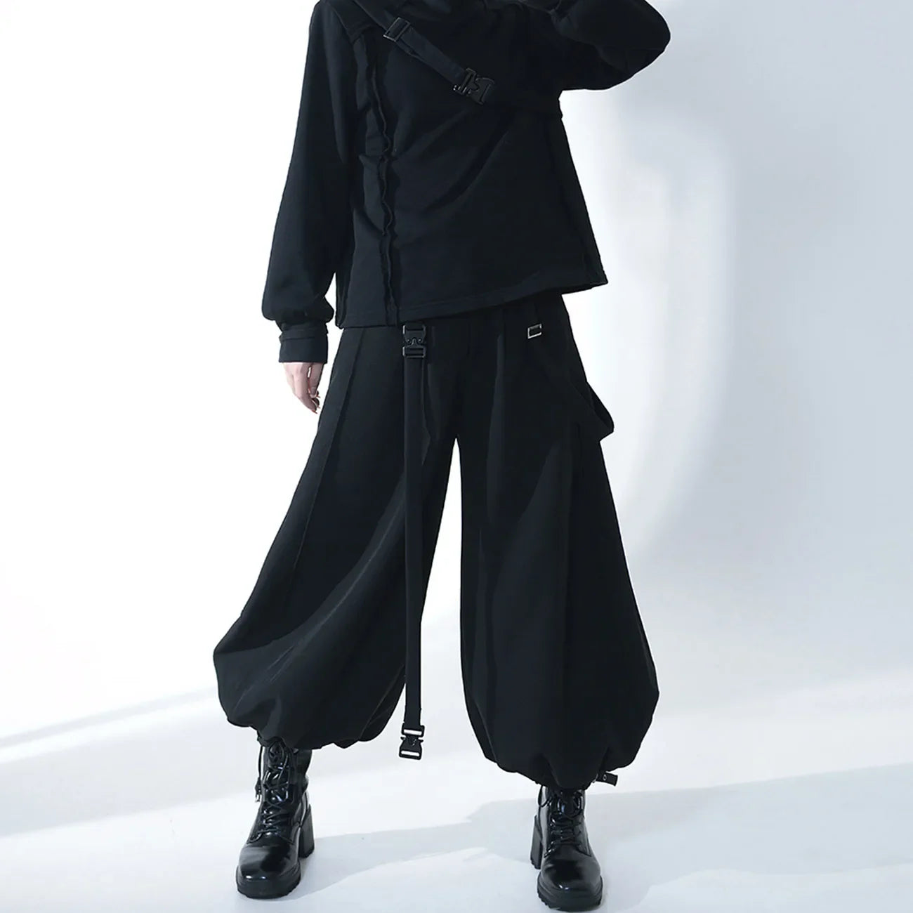 Black Tapered Loose-Fit Wide Leg Pants