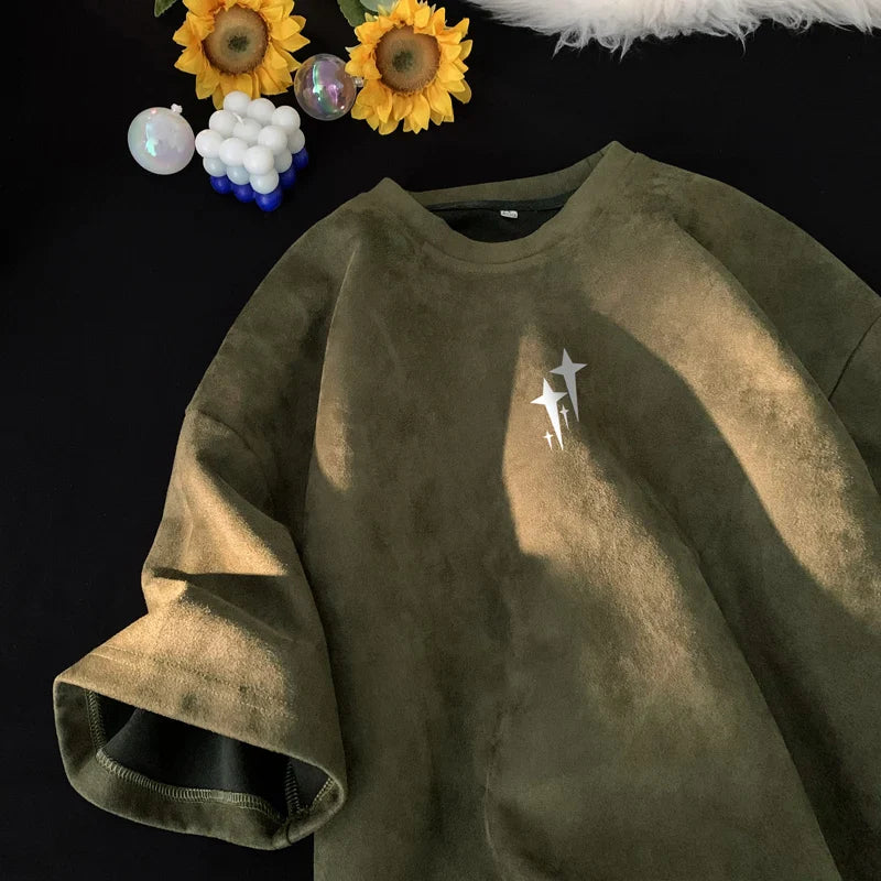 Knobby Star Graphic Crew Neck T-Shirt