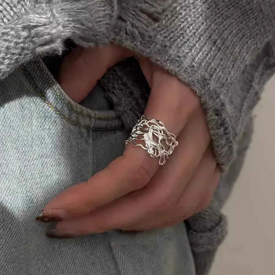 Aesthetic Creative Geometric Hollow Rings