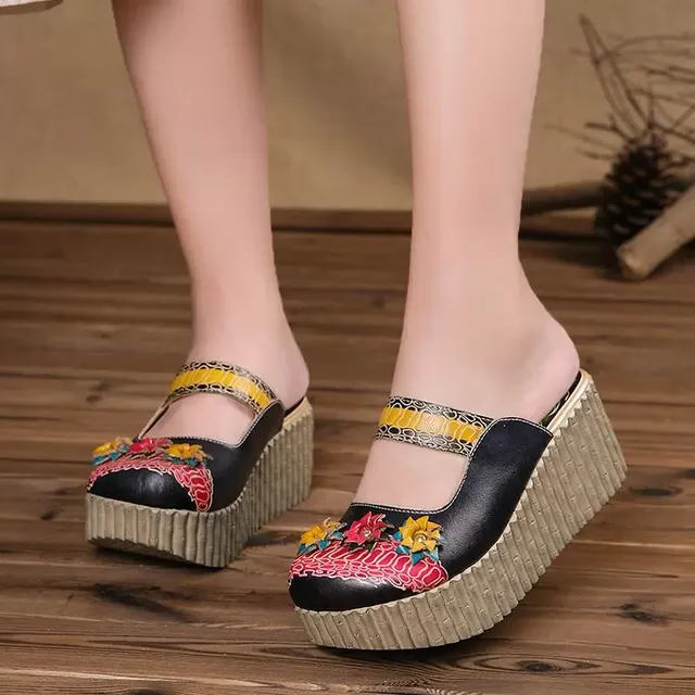 Sabrina Women's Clogs - Luxuryurbanwear