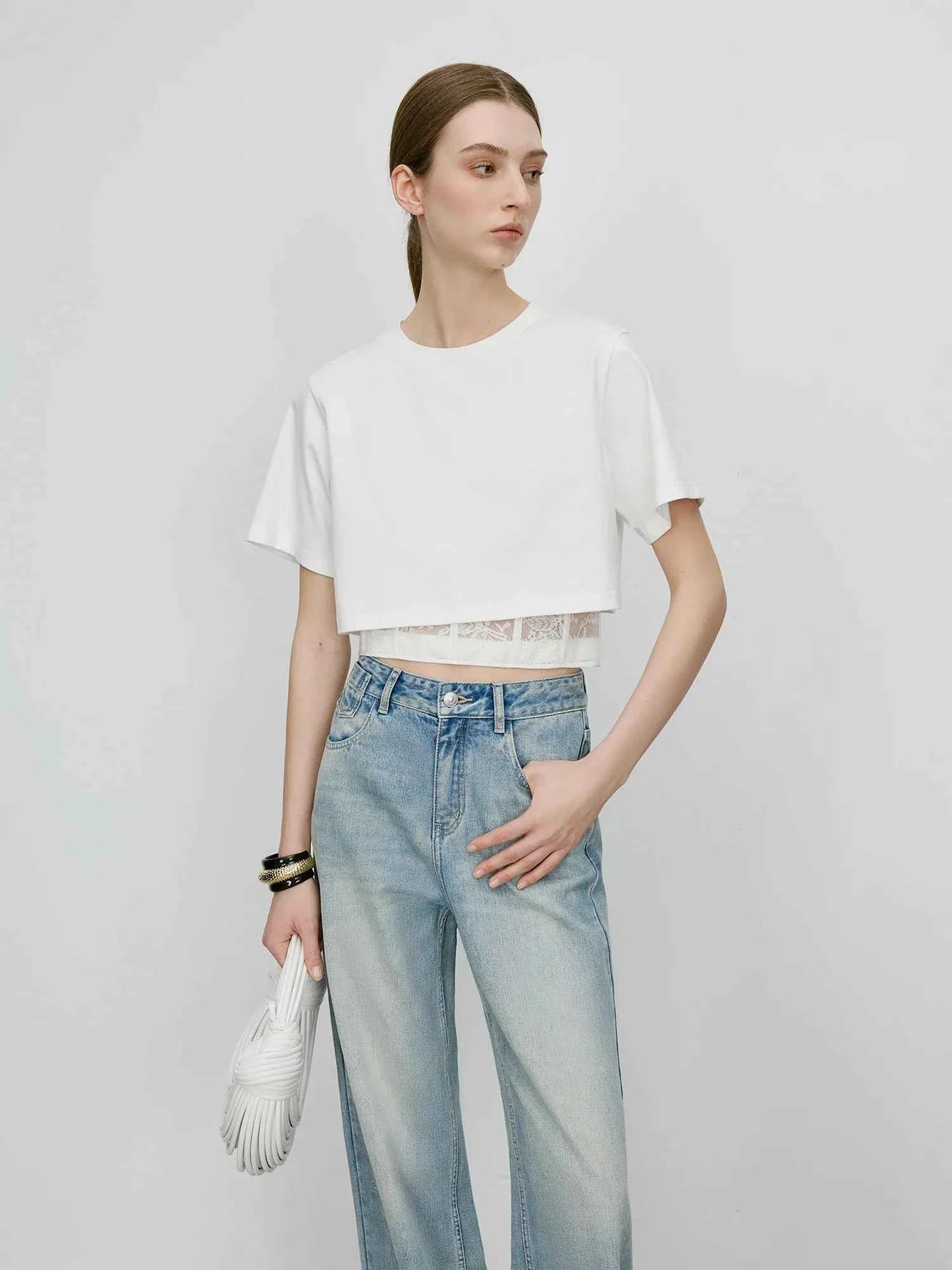 Chic Lace Spliced Cropped Waist T-Shirt