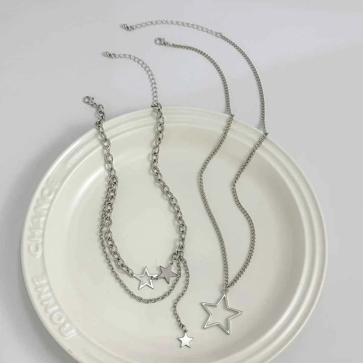 Trendy Y2K Star Pendant Multi-Layered Necklace