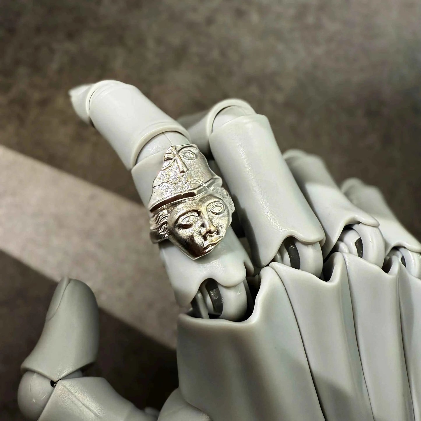 Adjustable Retro Half-Face Mask Ring
