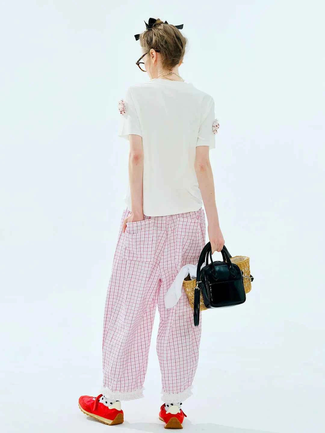 Soft White Floral Applique Short Sleeve T-Shirt