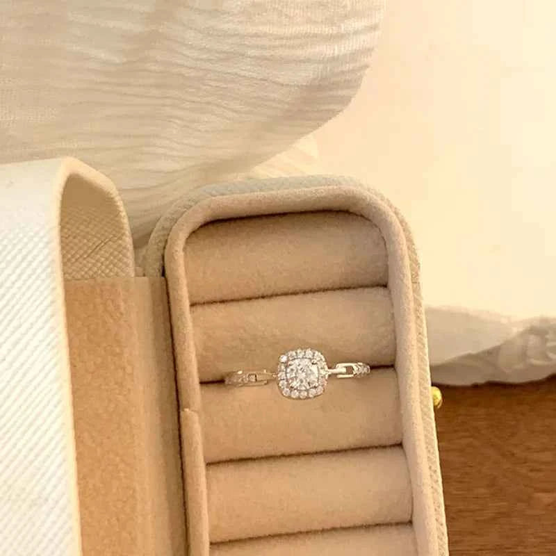 Elegant Silver Zircon Geometry Ring