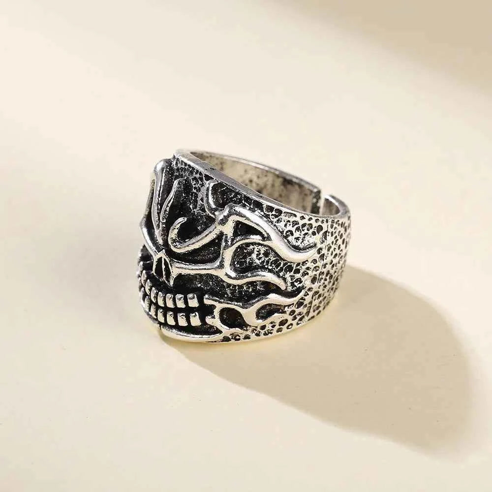 Handmade Retro Angry Skull Silver Ring