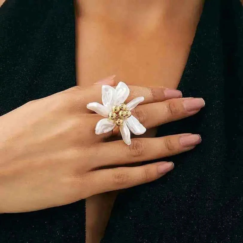 Elegant Imitation Pearl Petal Flower Ring