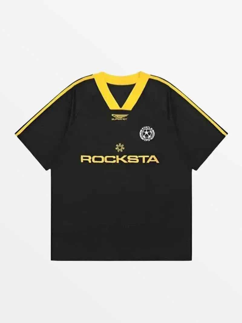 Close-up shot of the 3D tactile Rocksta print and 250GSM Shadow-Jersey texture