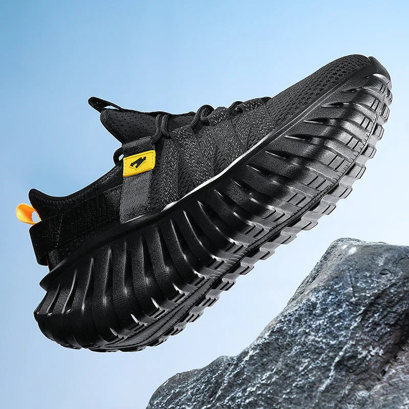 Axis Run T84 Sneakers - Luxuryurbanwear