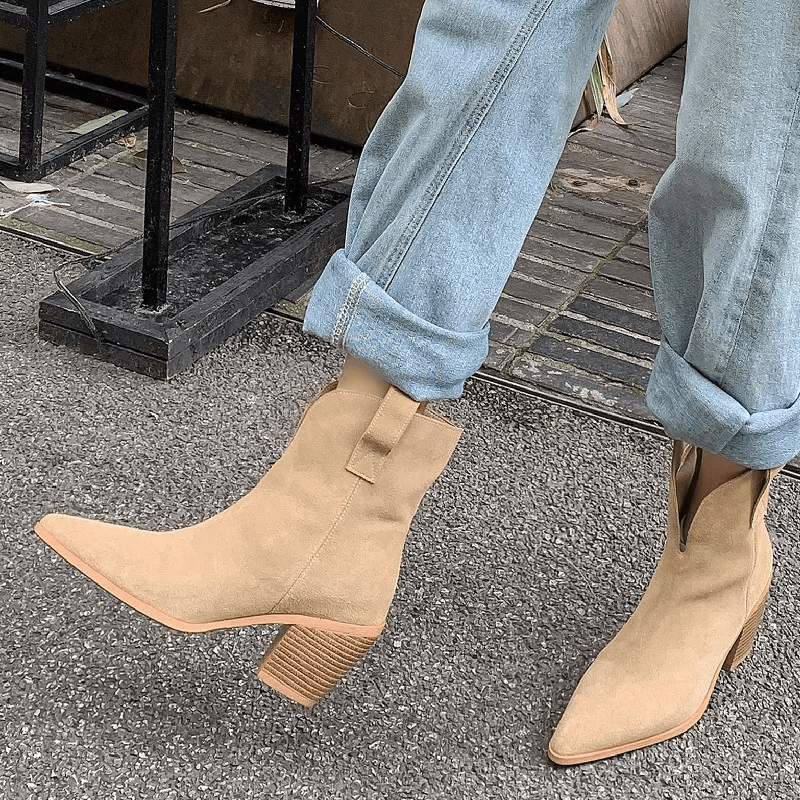 USS Shoes Claret Women's Pointed Toe Boots