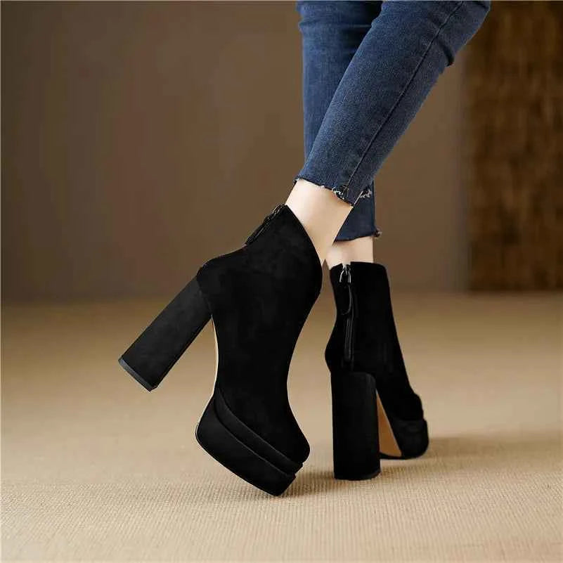 USS Shoes Saola Women's Boots