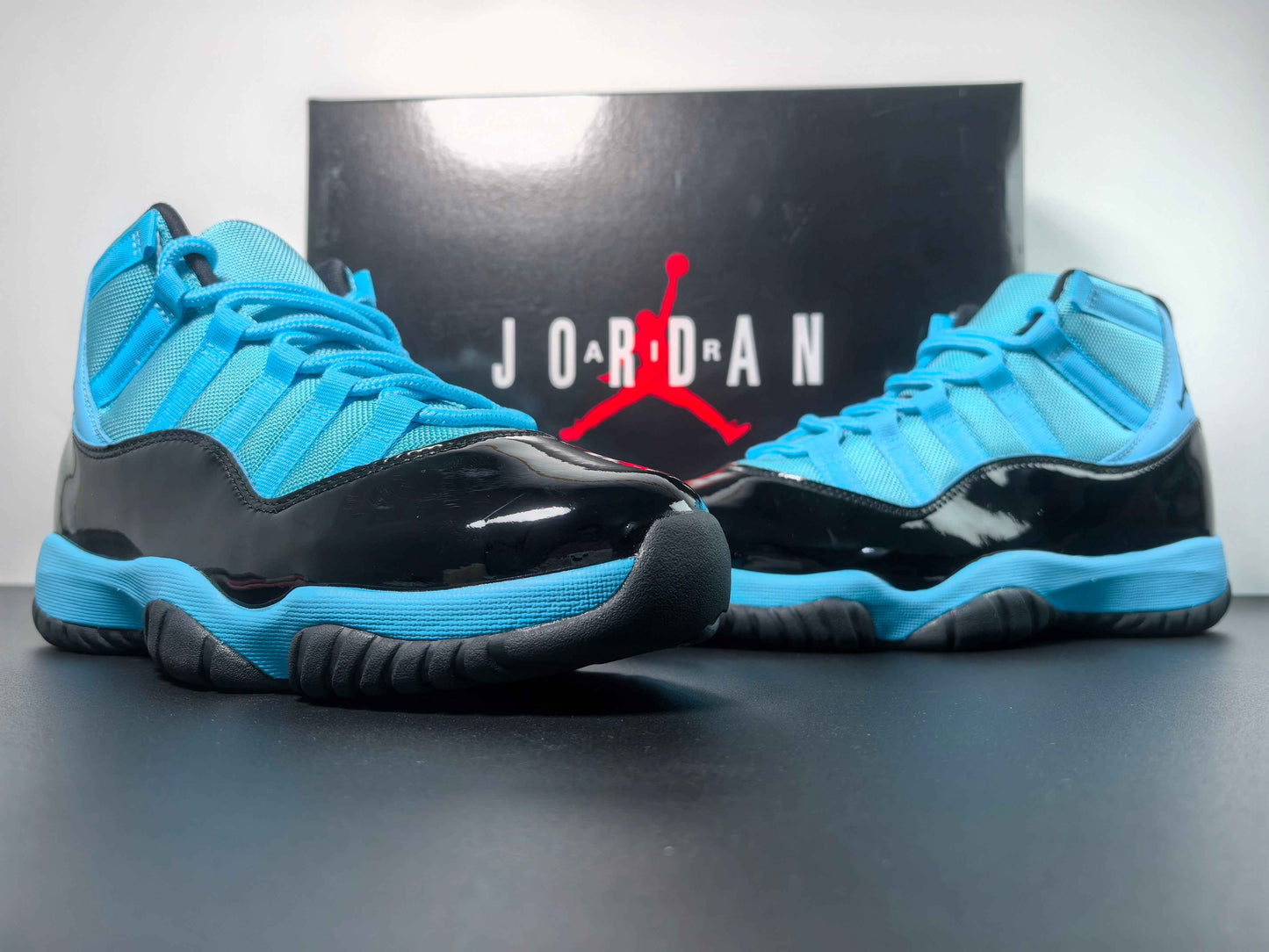 Air Jordan 11 CT8012-440
