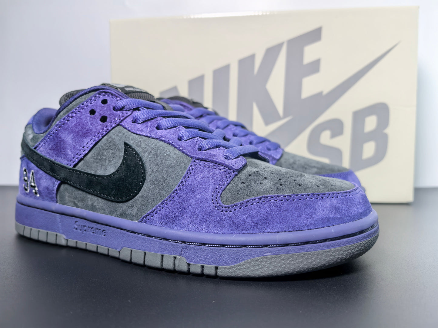 Supreme x Dunk SB LOW PRO OG QS