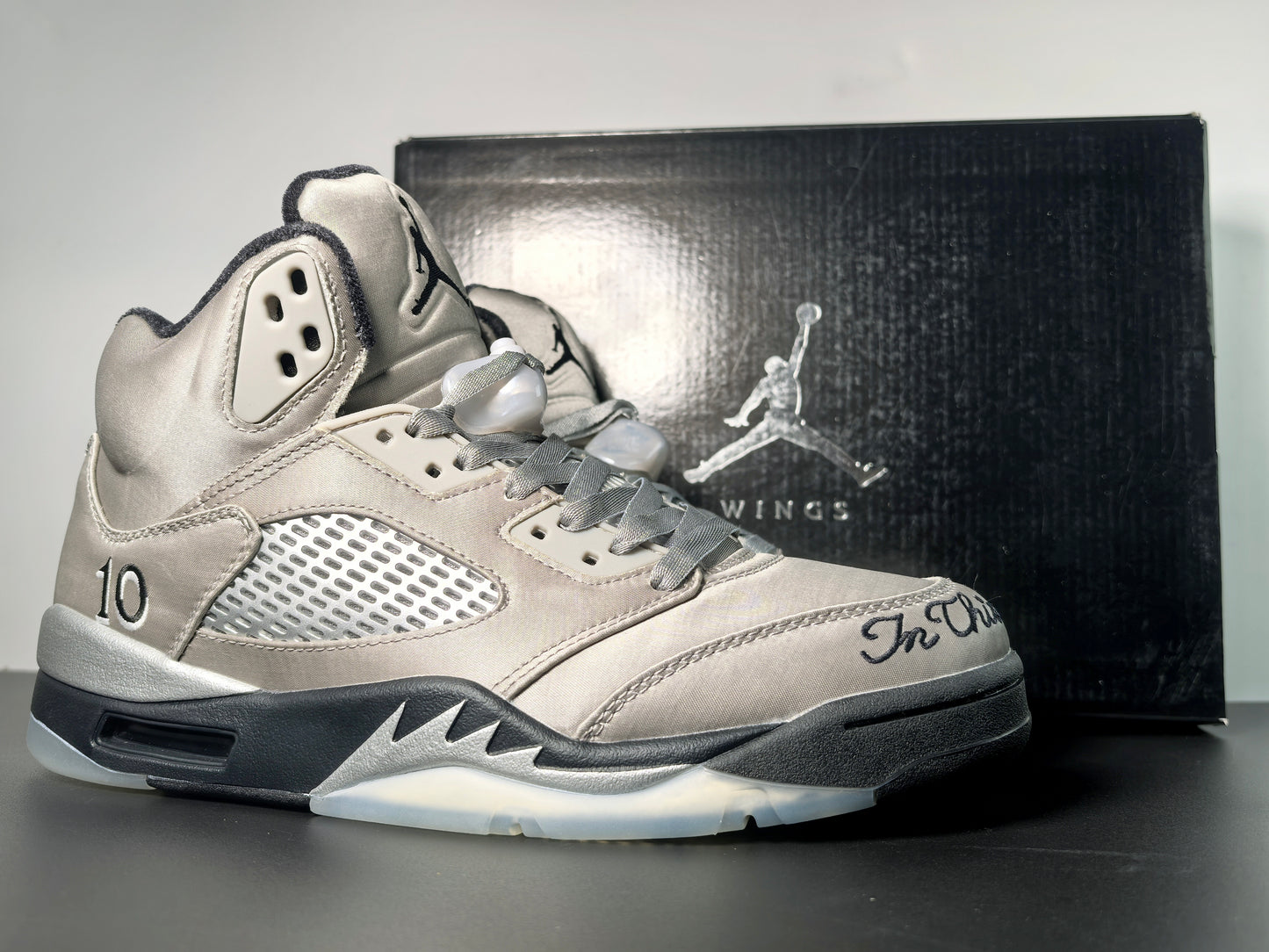 Air Jordan 5 WMNS “Wings”5