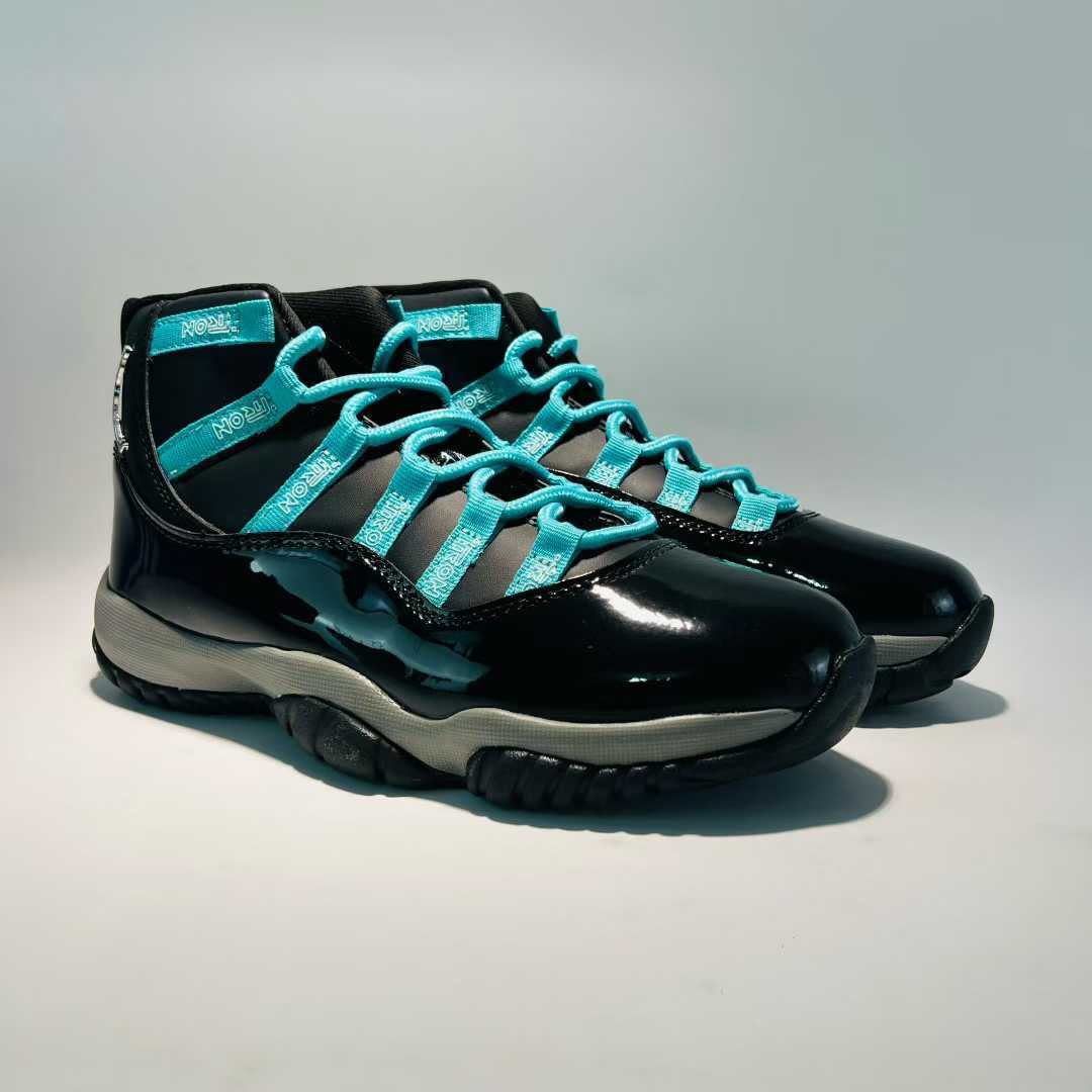 Air Jordan 11 Retro YV5869 558