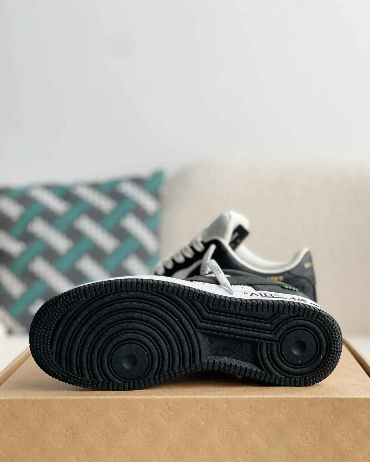 Air Force 1 Low Black White Sneaker