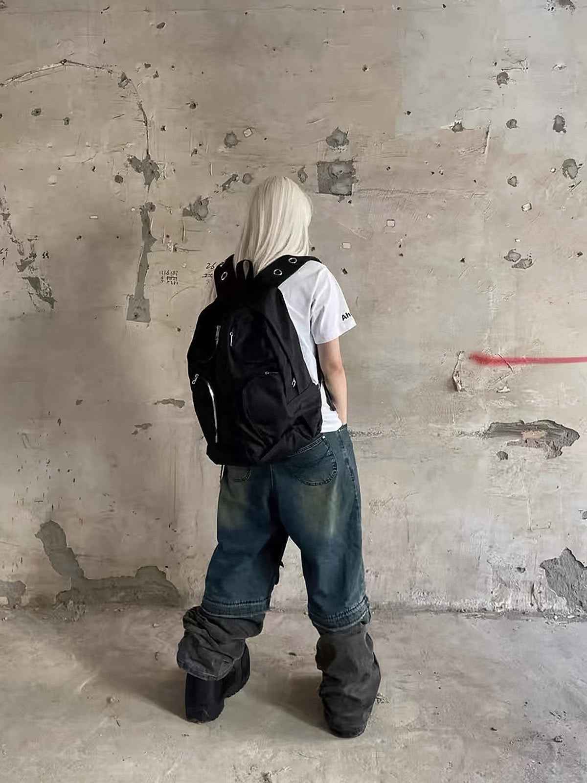 Metal Partition Multi-Pocket Nylon Backpack
