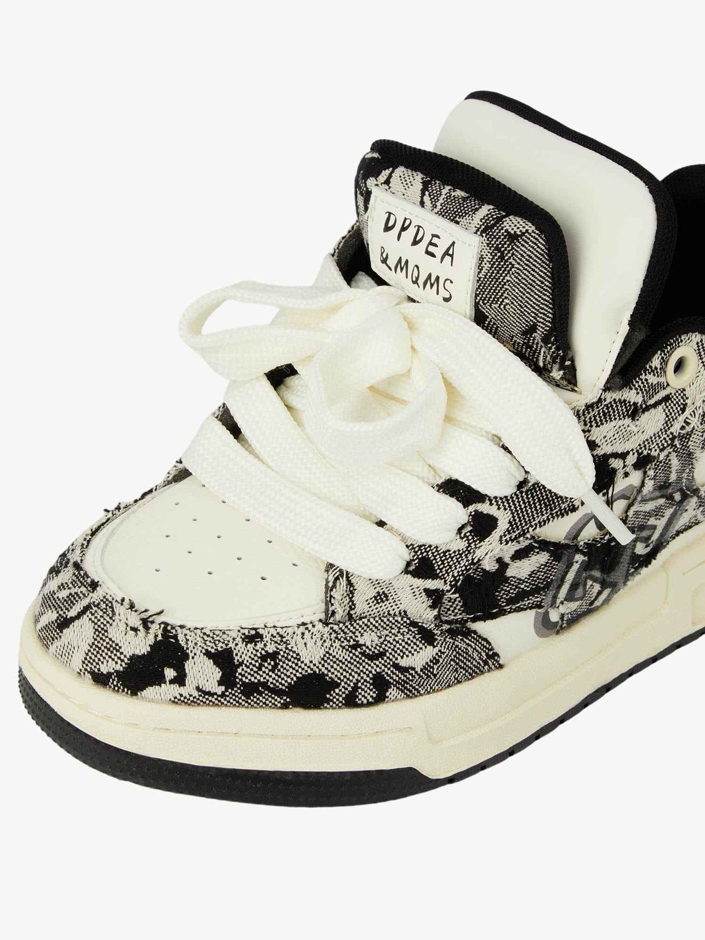 Sneakers High Street