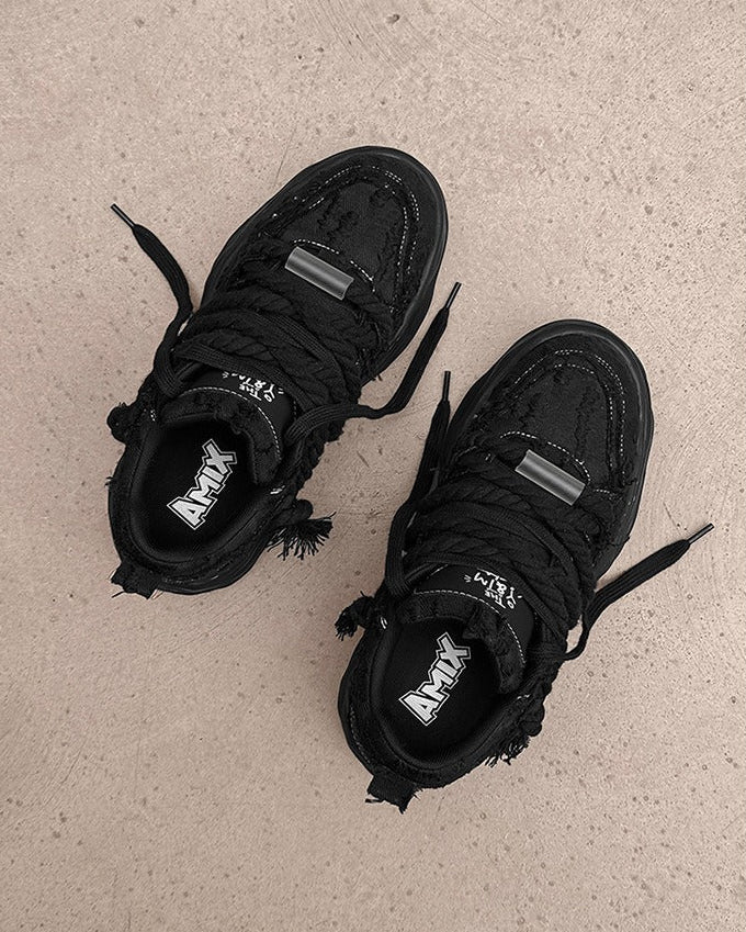 Wraith Low - Triple Black