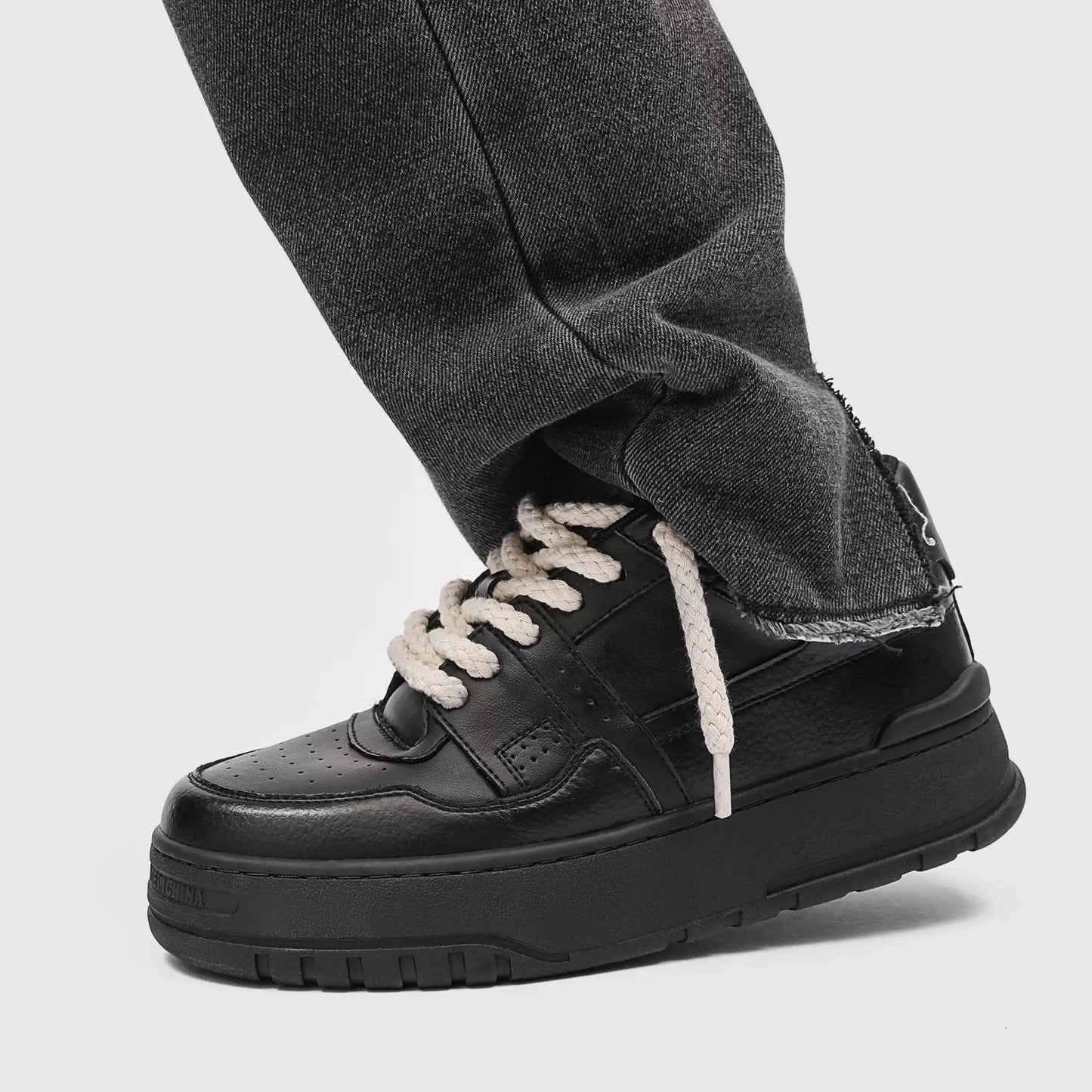Rope Court Low - Deep Black