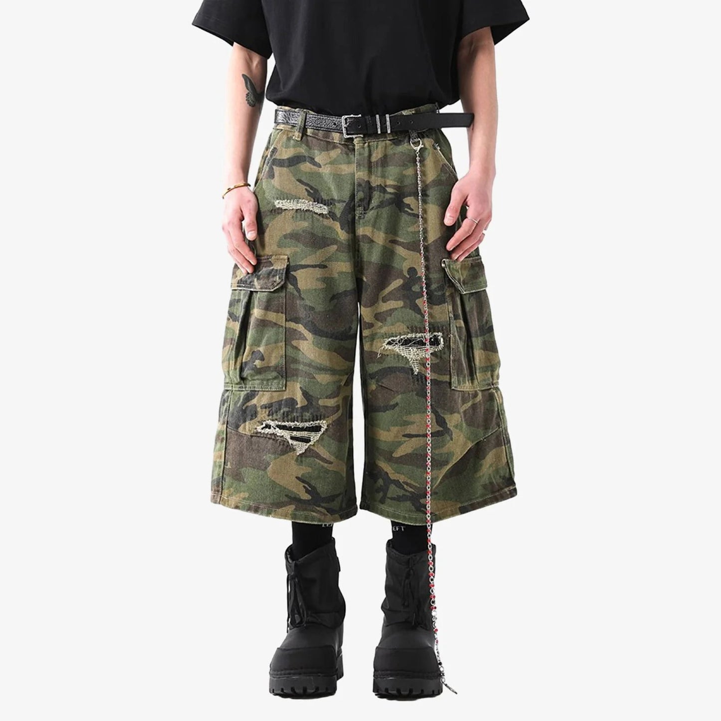 Destroyed Camo | Baggy Cargo Shorts - Luxuryurbanwear