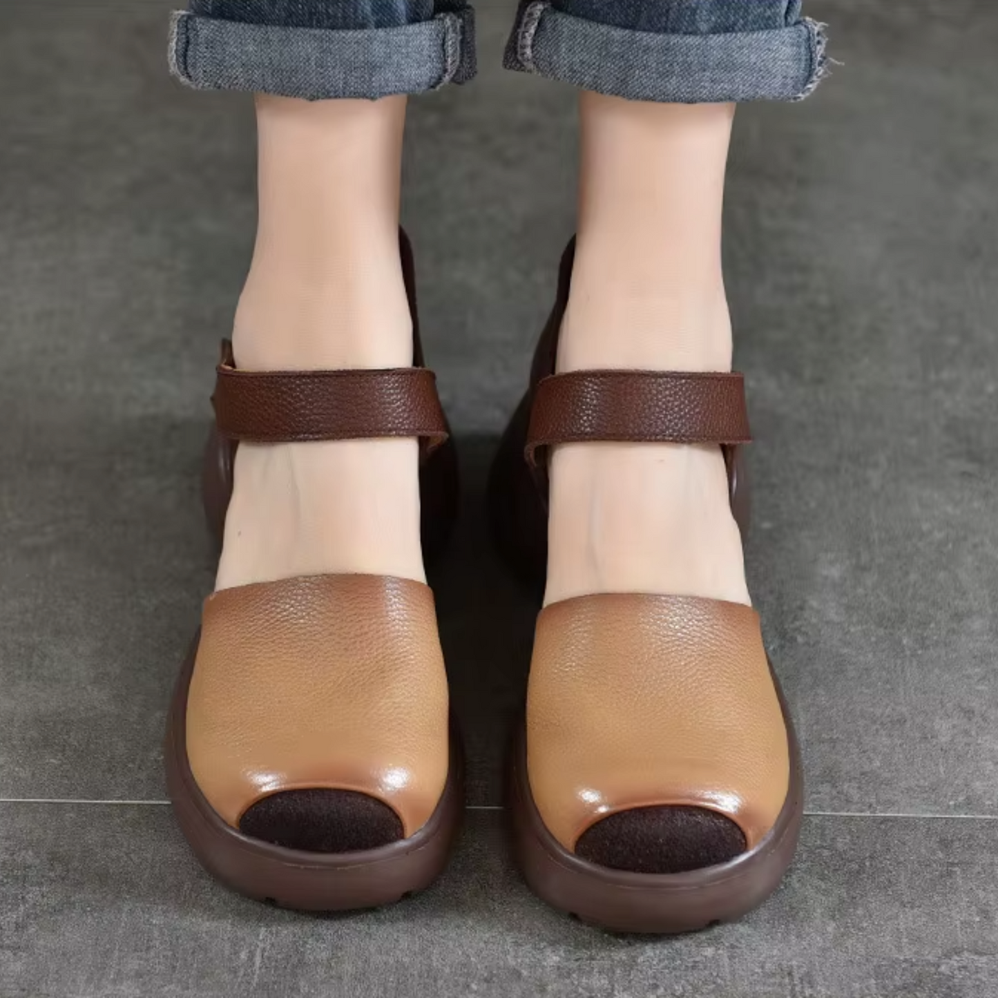 USS Shoes Anais Women's Chunky Heel Gladiator Style Leather Sandals