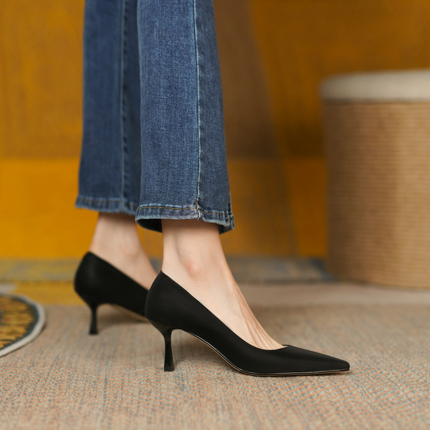 USS Shoes Bianca Women's Pointed Toe Thin High Heels Pumps