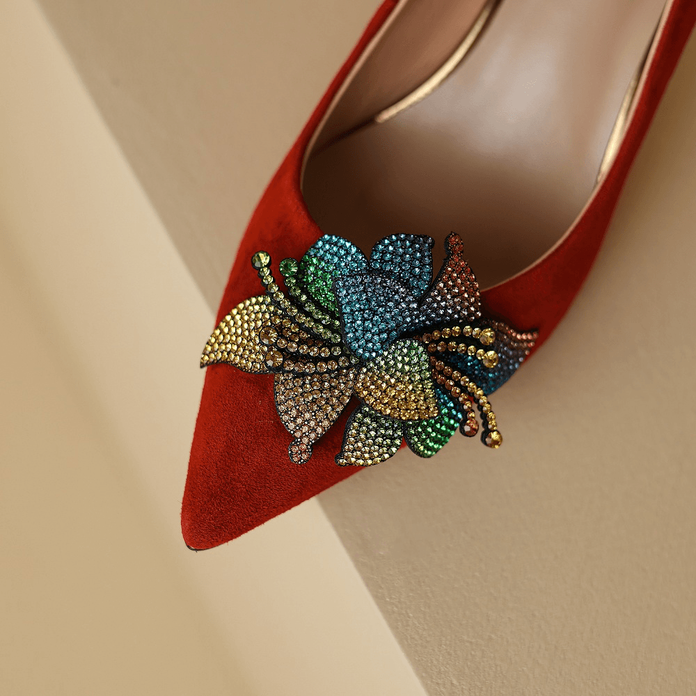 USS Shoes Celia Women's Pointed Toe Flower Leather Pumps