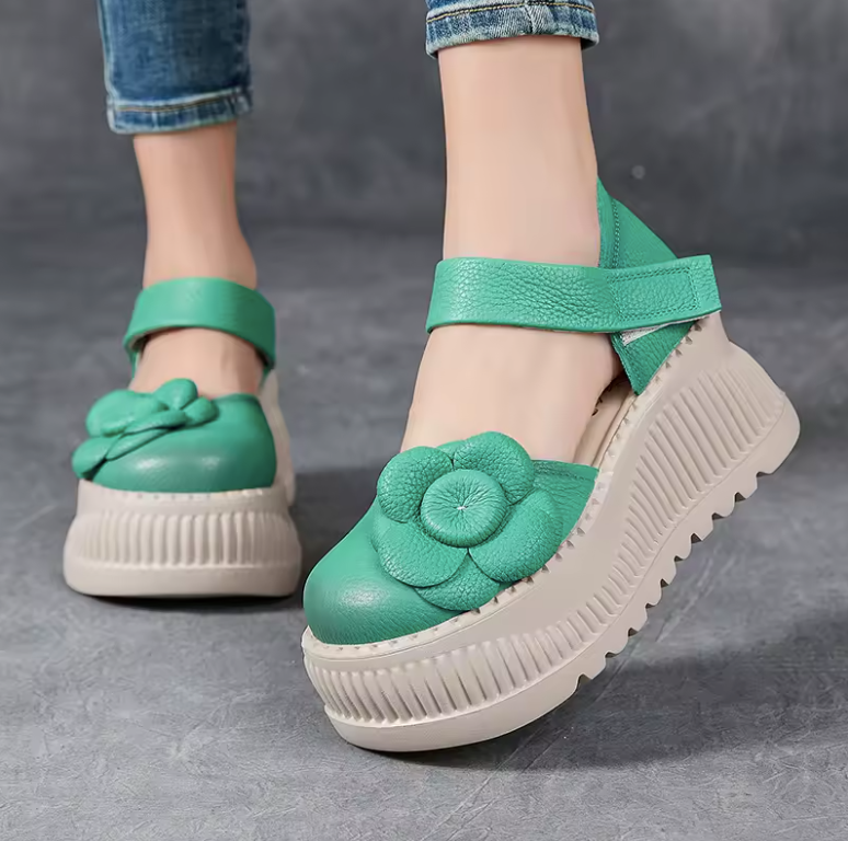 USS Shoes Clariza Women's Leather Style Ethnic Flower Platform Sandals