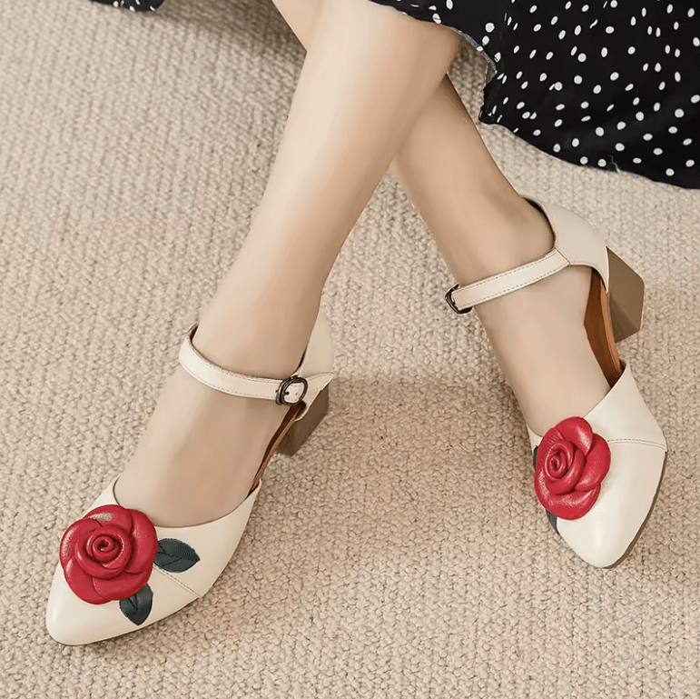 USS Shoes Ixys Women's Floral Ethnic Leather Sandals