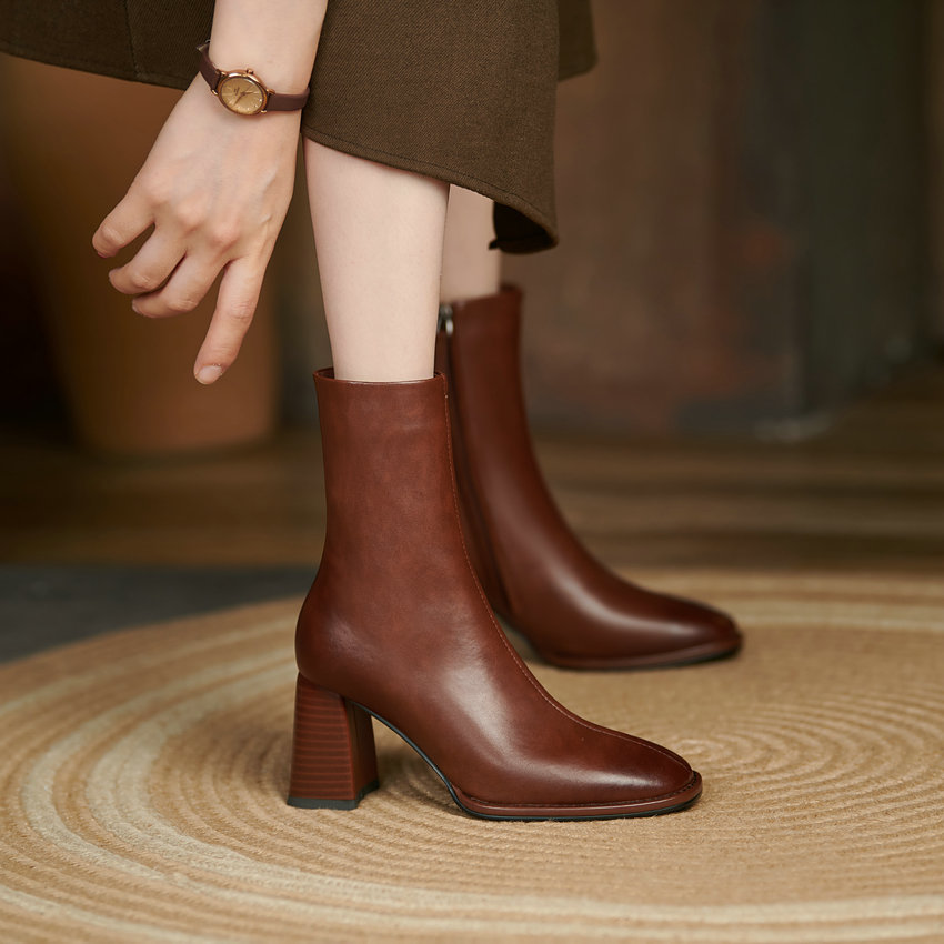 LUW Shoes Katia Women's Round Toe Ankle Boots