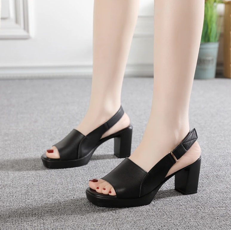 USS Shoes Lili Women's Ankle Strap Leather Sandals