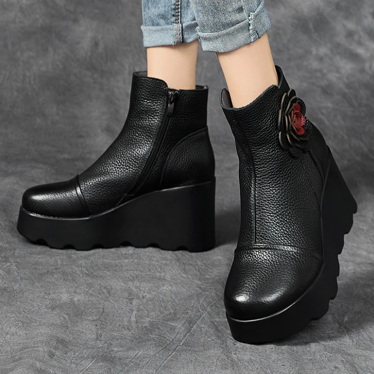 USS Shoes Lilin Women's Round Toe Flower Leather Wedges Boots
