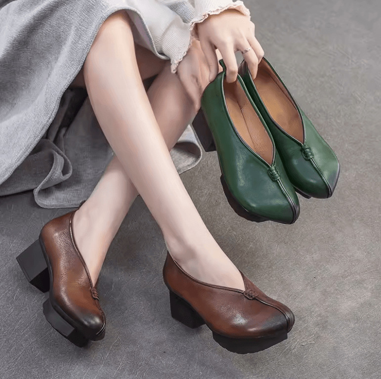 USS Shoes Loren Women's Leather Platform Pumps