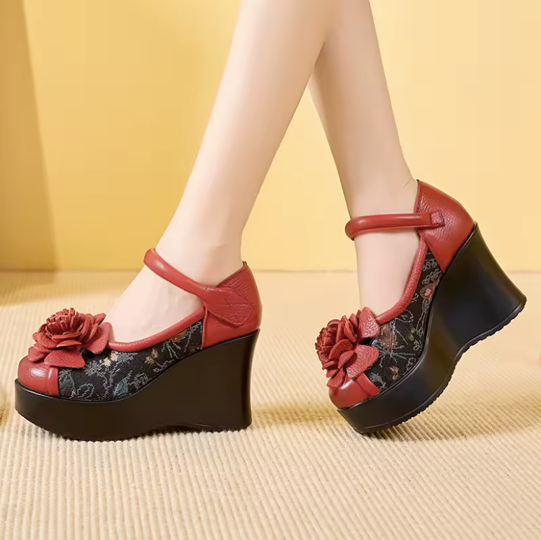 USS Shoes Lucia Women's Wedge Leather Platforms