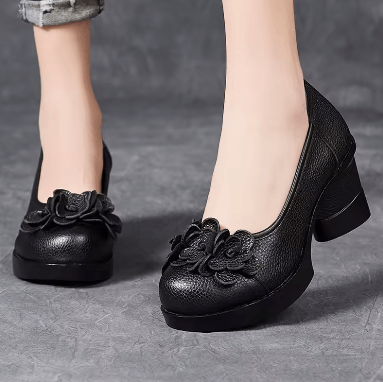 USS Shoes Margaret Women's Round Toe Platform Pumps