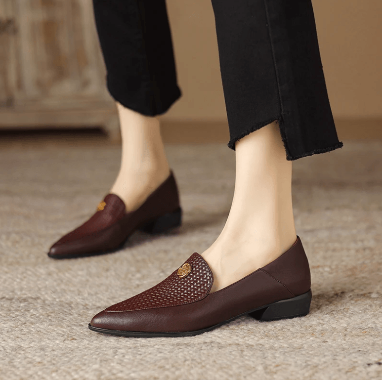 USS Shoes Nathalia Women's Pointed Toe Leather Pumps