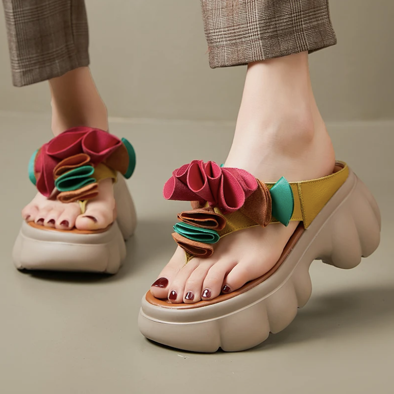 USS Shoes Oriana Women's Floral Leather Platform Sandals