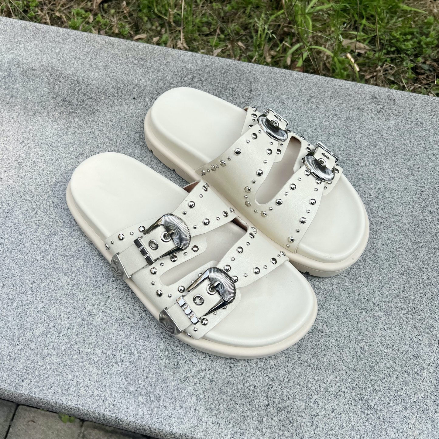 USS Shoes Ramel Women's Casual Rivet Slippers - Luxuryurbanwear